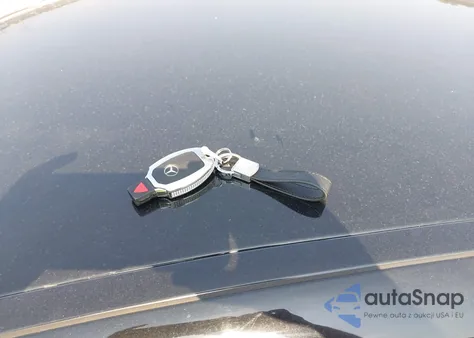 2017 Mercedes-Benz C 300 Luxury/Sport из США, поврежденный, VIN 55SWF4JB6HU200988